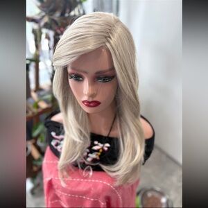 Raquel Welch “Scene Stealer” mono wig - Iced Sweet Cream - New in box w/ tags